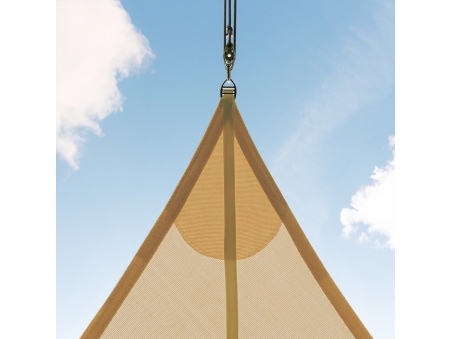 EZ Breez Ajourée: La Première Voile Respirante d'Entrée de Gamme Brevetée