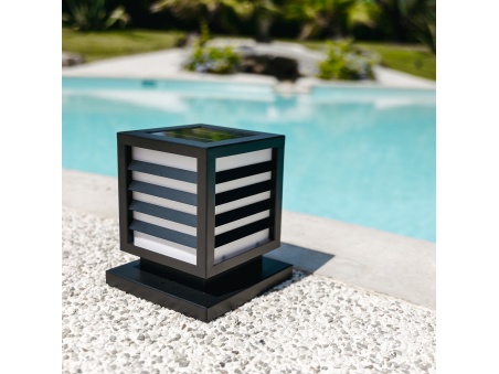 Solar QUB: Lampe Cube - Découvrez la Collection de Lampes de Balisage
