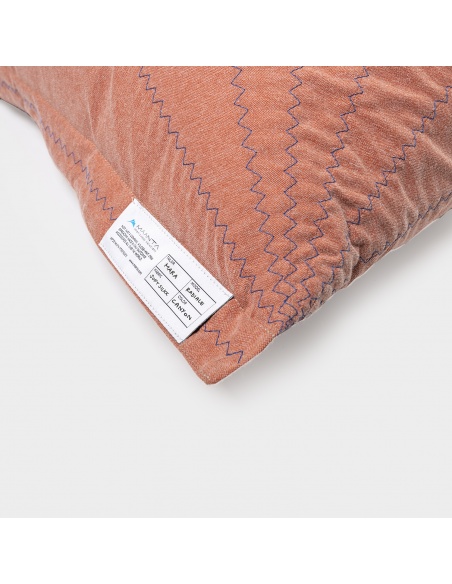 Randa : Le seul pouf  au design radial pour extérieur et intérieur