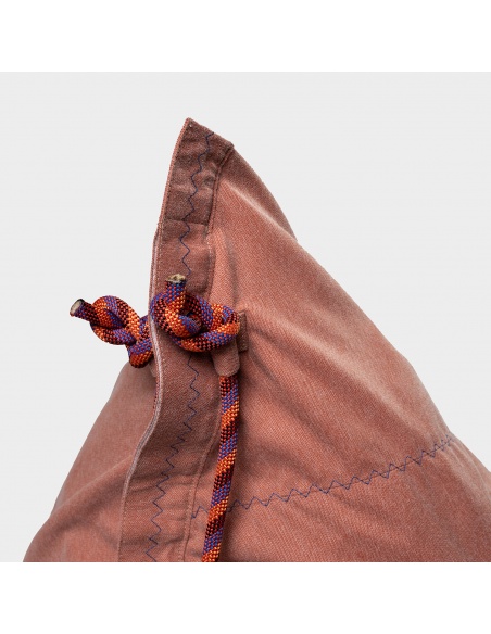 Randa : Le seul pouf  au design radial pour extérieur et intérieur