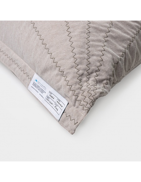 Randa : Le seul pouf  au design radial pour extérieur et intérieur