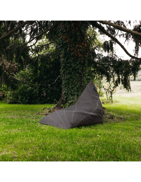 Randa : Le seul pouf  au design radial pour extérieur et intérieur