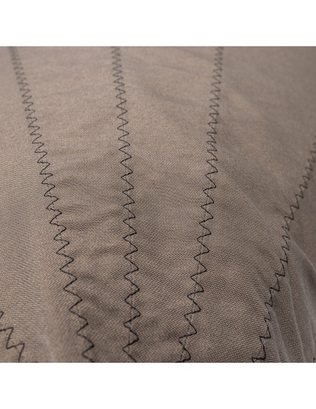 Randa : Le seul pouf  au design radial pour extérieur et intérieur