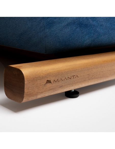 Tuga: Lit de soleil en teck avec design nautique unique