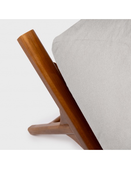 Tuga: Lit de soleil en teck avec design nautique unique