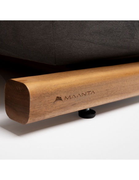 Tuga: Lit de soleil en teck avec design nautique unique