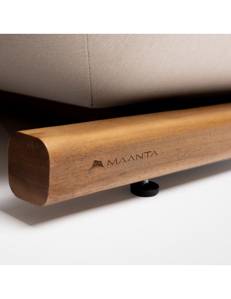 Tuga: Lit de soleil en teck avec design nautique unique