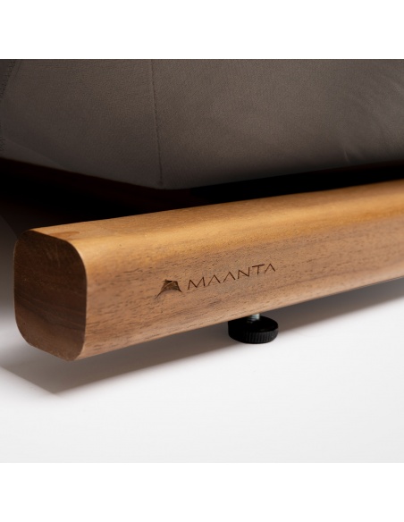 Tuga: Lit de soleil en teck avec design nautique unique