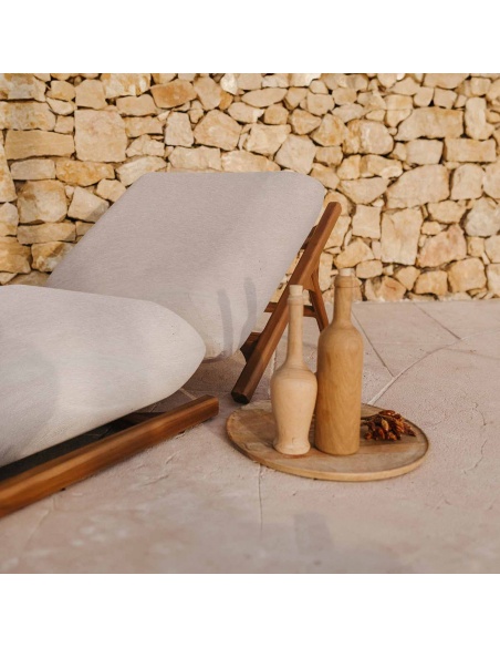 Tuga: Lit de soleil en teck avec design nautique unique