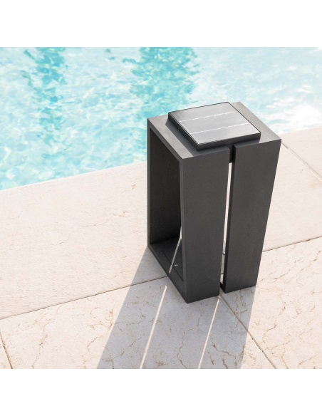 Solar Isoss: Lampe Design - Découvrez la Collection de Lampes de Balisage