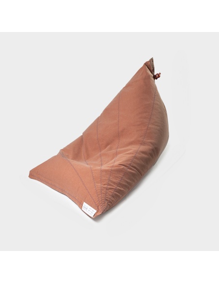 Randa : Le seul pouf  au design radial pour extérieur et intérieur