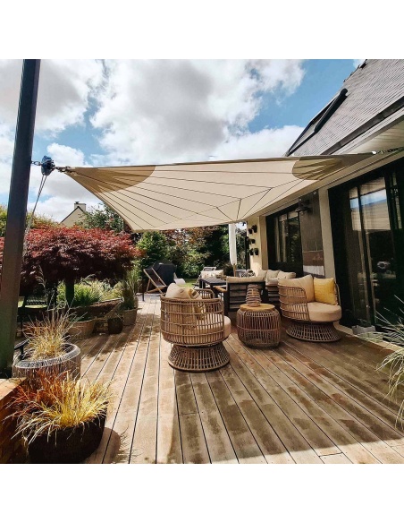 Solaria +Plus Première Série – L’Excellence en Promotion Maanta