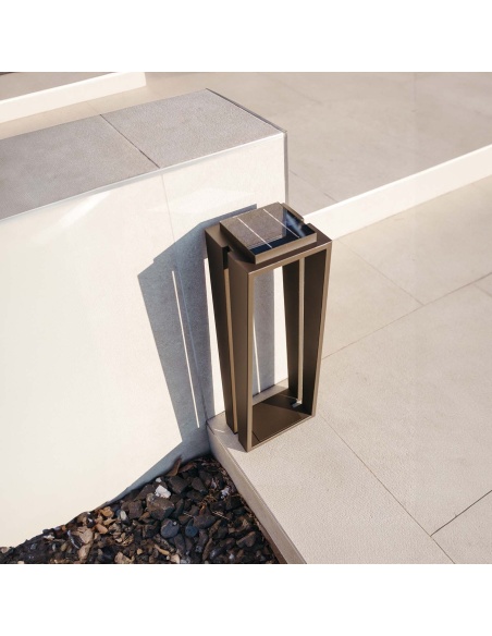 Solar Isoss: Lampe Design - Découvrez la Collection de Lampes de Balisage
