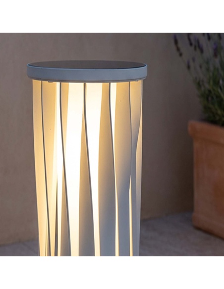 Helira : Lampe Solaire Design de Jardin