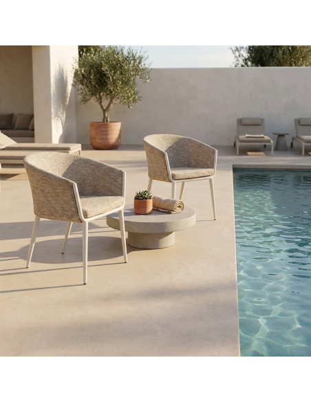 Mitara : Fauteuil de Repas Outdoor en Tissu Teint dans la Masse