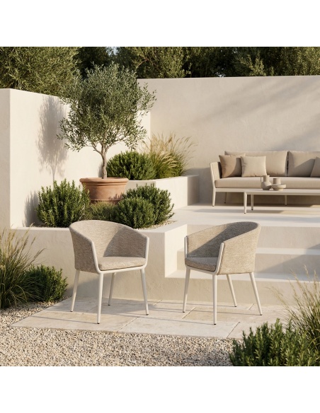 Mitara : Fauteuil de Repas Outdoor en Tissu Teint dans la Masse