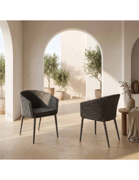 Mitara : Fauteuil de Repas Outdoor en Tissu Teint dans la Masse