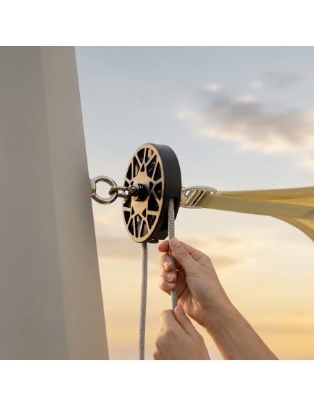 EZ Furl : Système d’Enroulement Universel pour Voile d’Ombrage