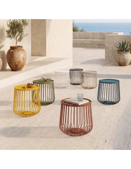 Plana : Table Basse d'Extérieur en Tige de Fer Robuste