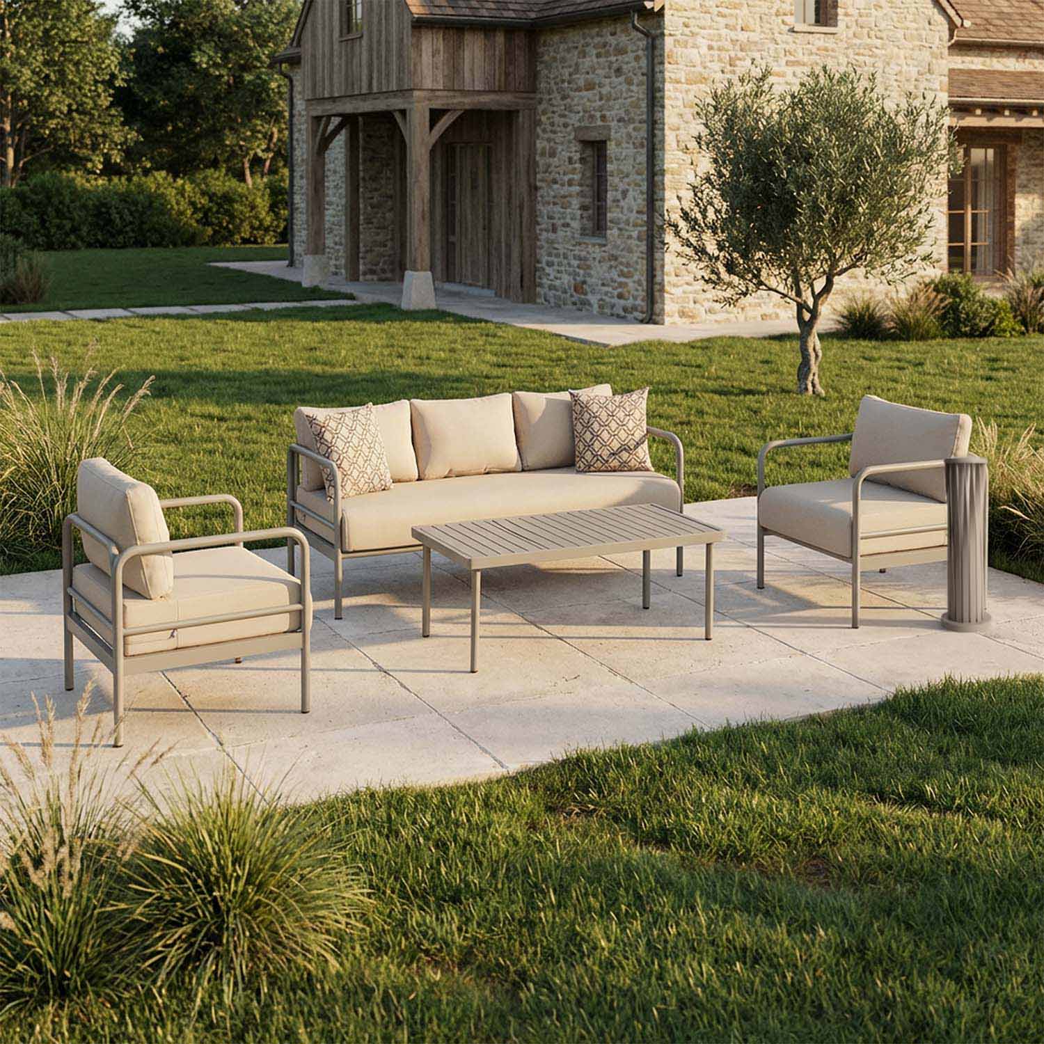 Extérieur et intérieur, même ensemble