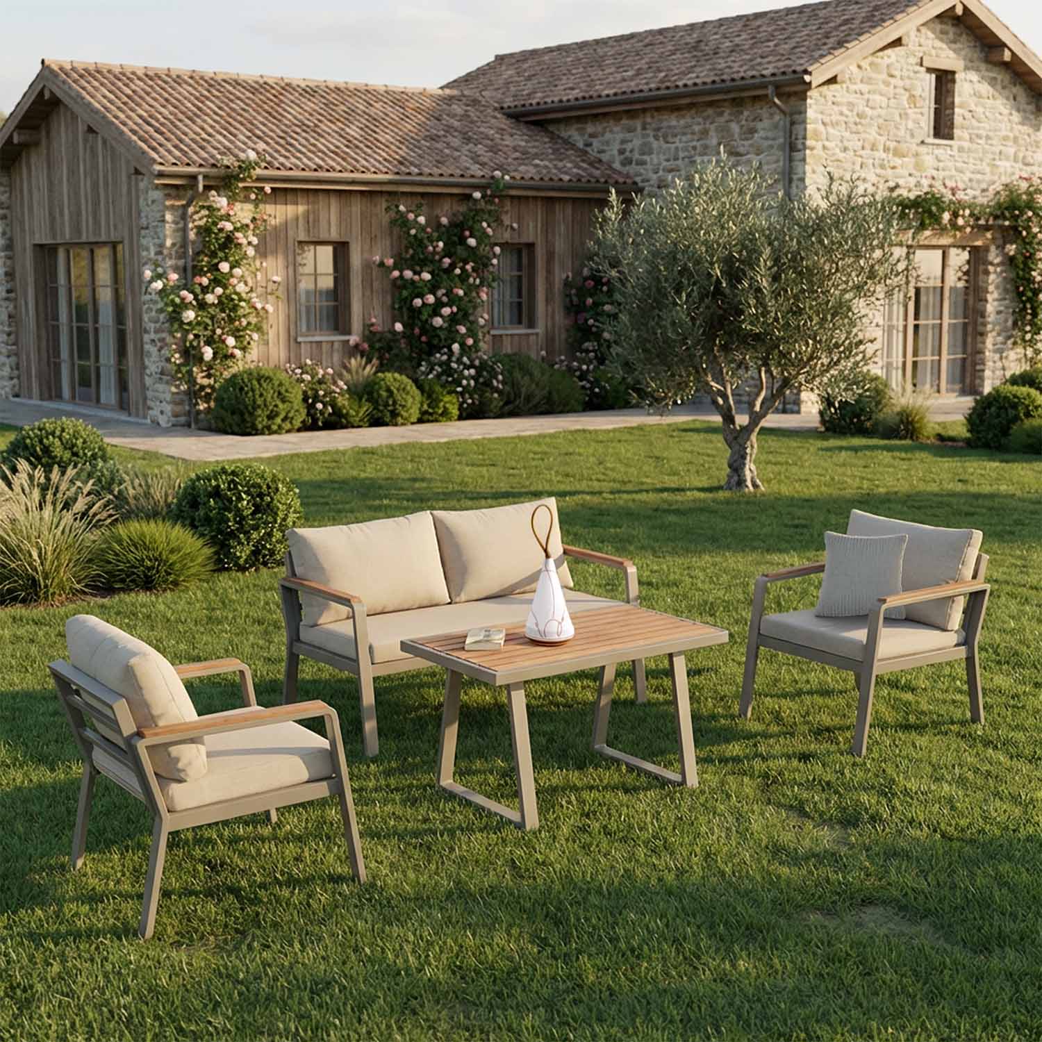 Intérieur et extérieur, même ensemble