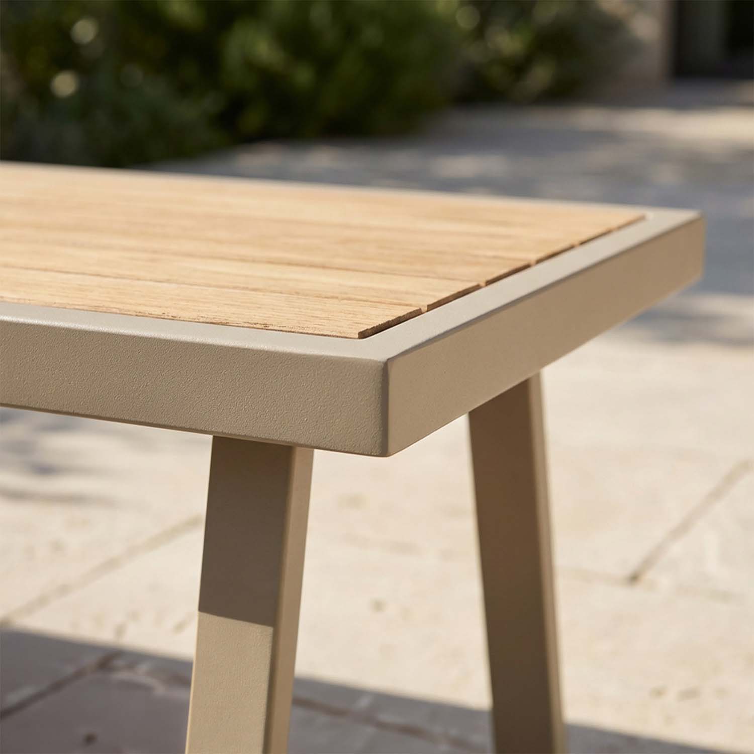 Insertions en Iroko massif